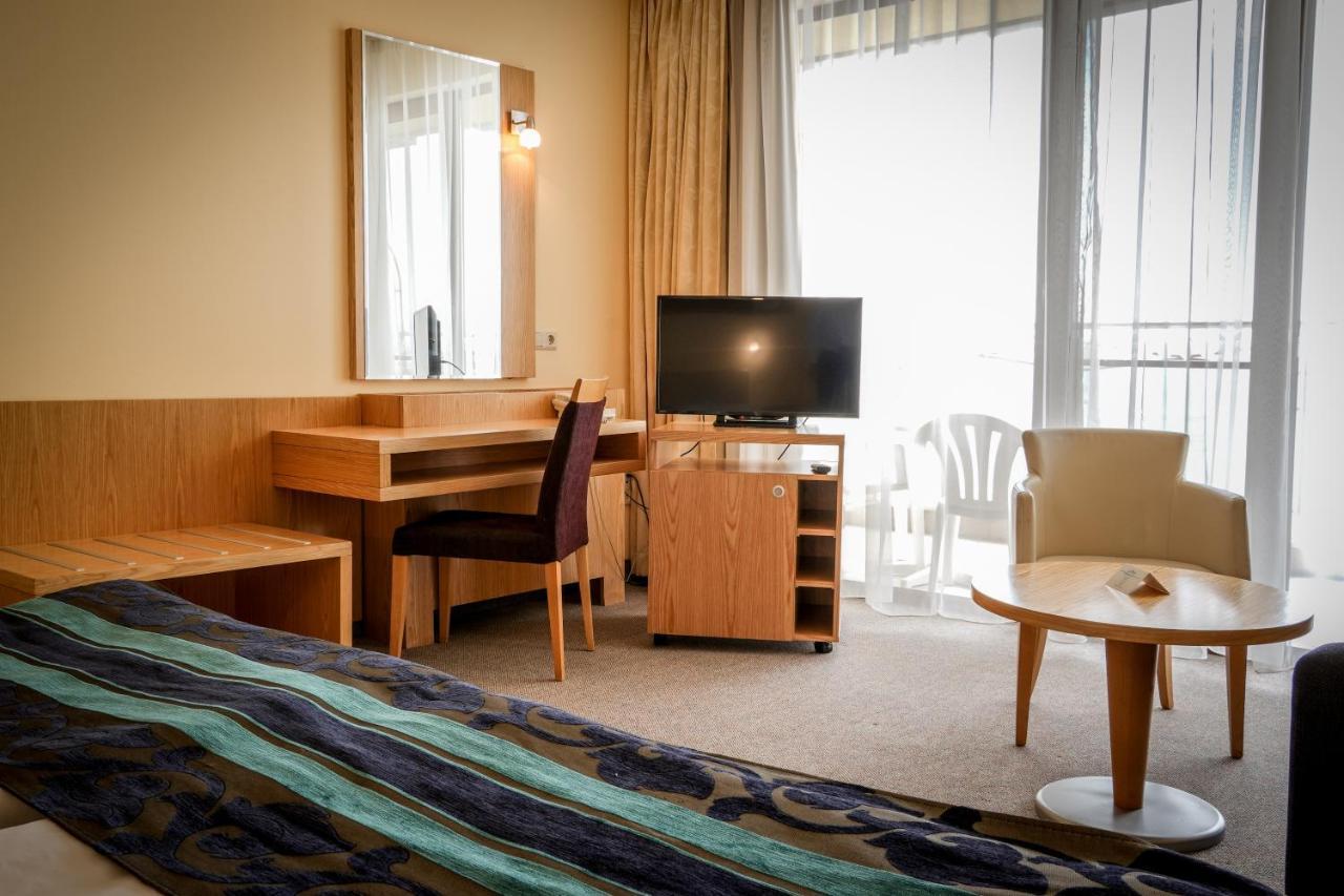 Kaliakra Beach Hotel Albena Extérieur photo